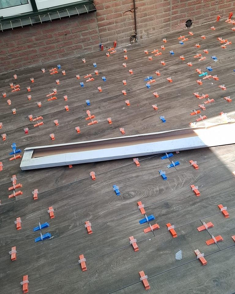  Tegels laten leggen in Horst